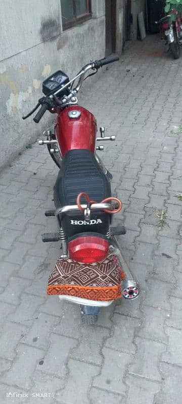 Honda 125 Islambad number 16modal 1