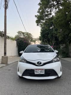 Toyota Vitz 2015 F 1.0 0