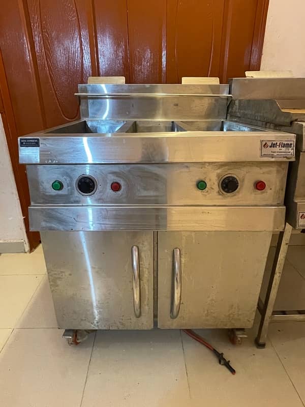 Doubler Fryer with Sizzler 16 Ltr Tank 3