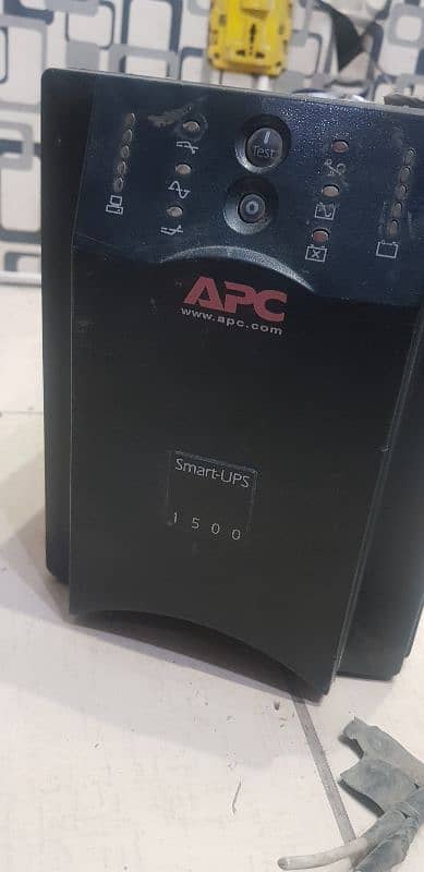 Apc ups 1500wats fresh 0