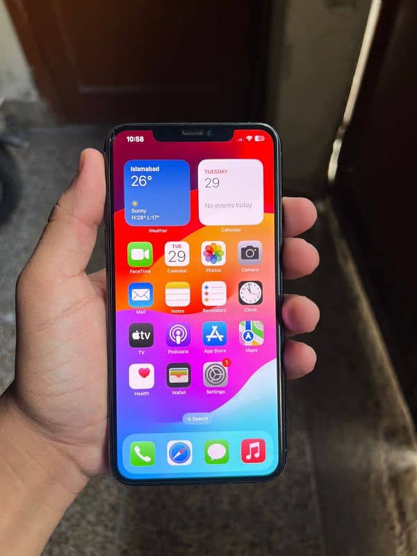 IPhone 11 Pro max 256 GB Non pta Good Condition No Fault 6