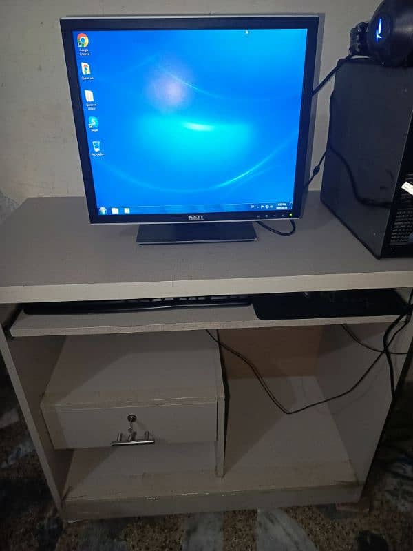 Desktop computer for Sale 0