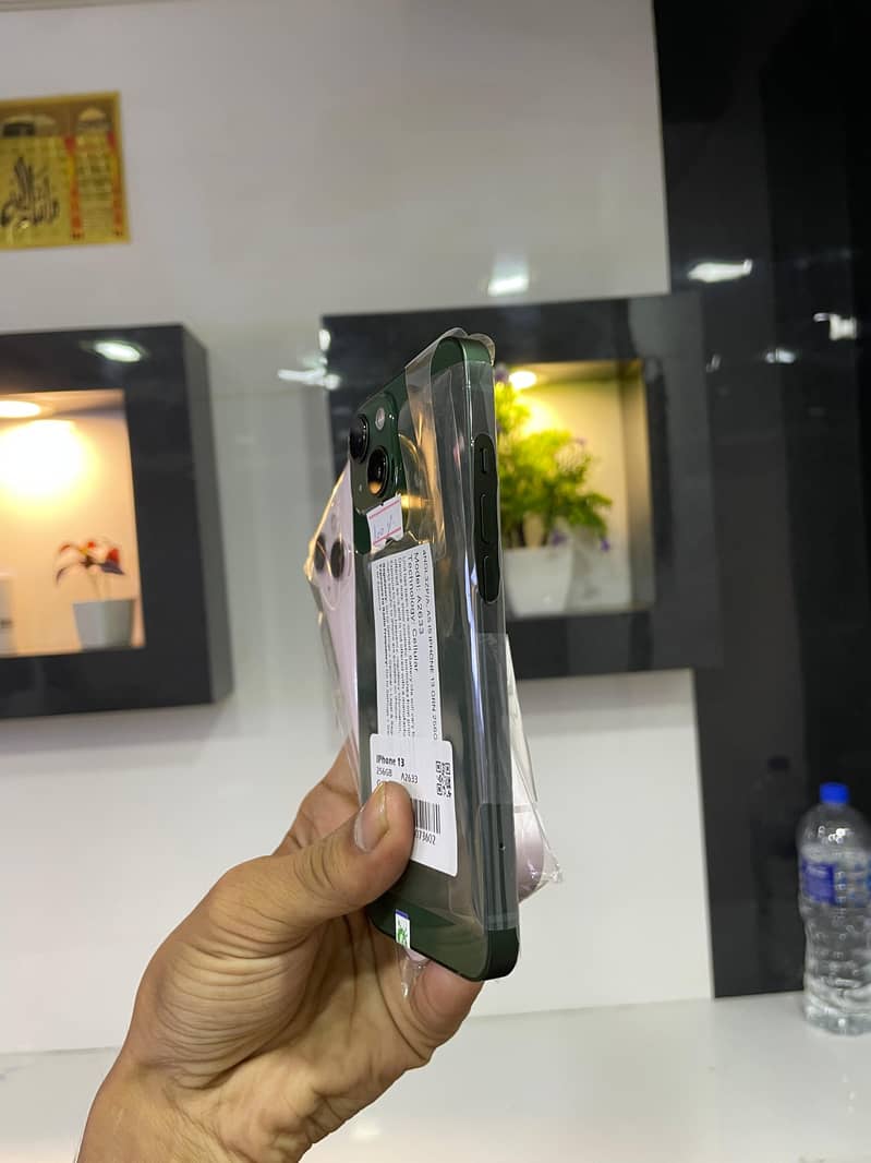 iPhone13 | PTA Approved | 256GB | 10/10 Pcs | Paper Kit | 100% Batery 14