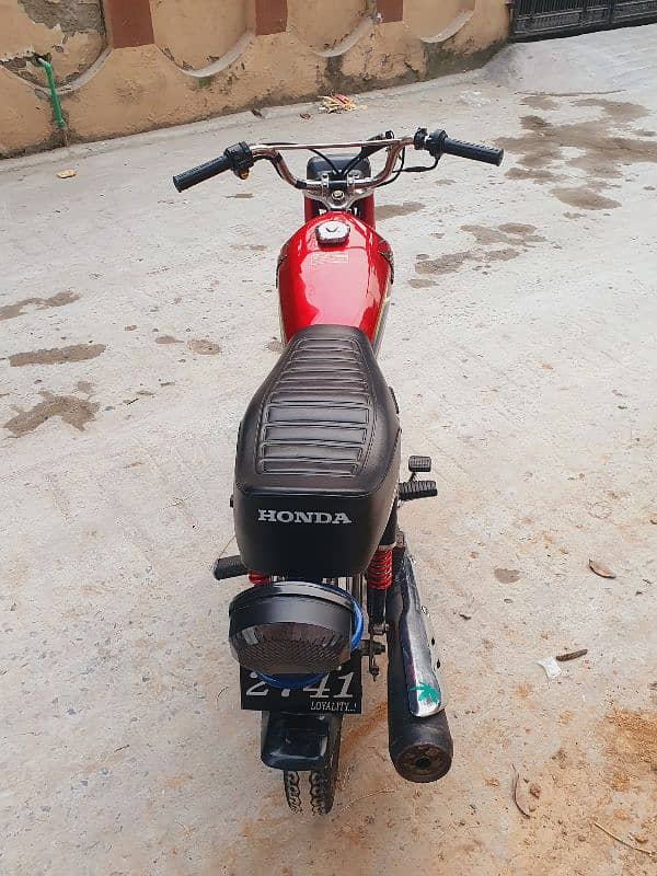 Honda CG 125 Model 2017 in Good Condition Urgent Sale 4