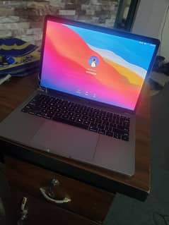 Apple Macbook Pro 2016 8GB Ram 256GB SSD