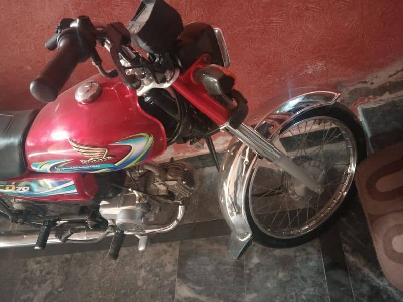 Honda CD 70 red colour 7