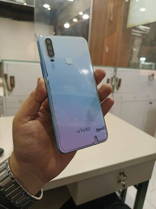 vivo y17 4GB-64GB mic issue otherwise all ok 2