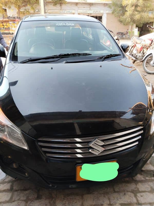 Suzuki Ciaz Genuine 2019 Glossy Black. 0