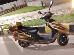 electric Scooty for sale only call 03014267053