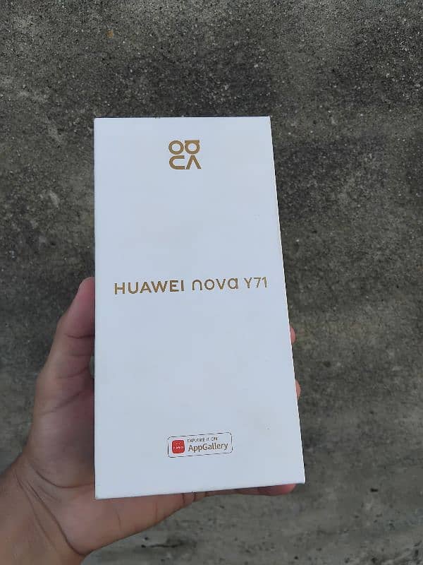 Huawei Nova Y71 8gb ram/128gb rom Complete box 8