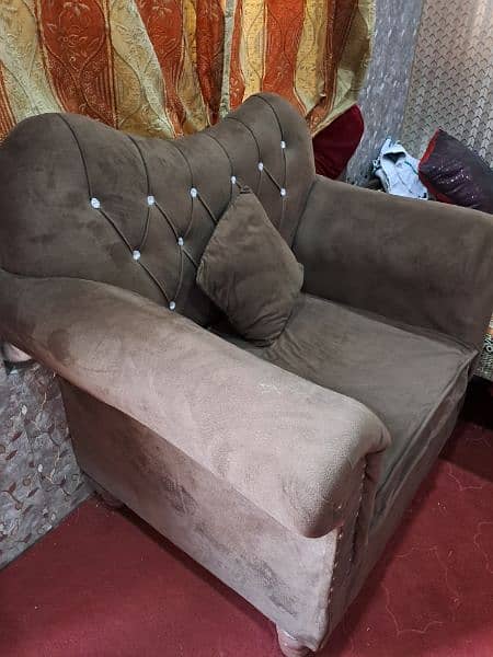 5 seater sofa with table 2