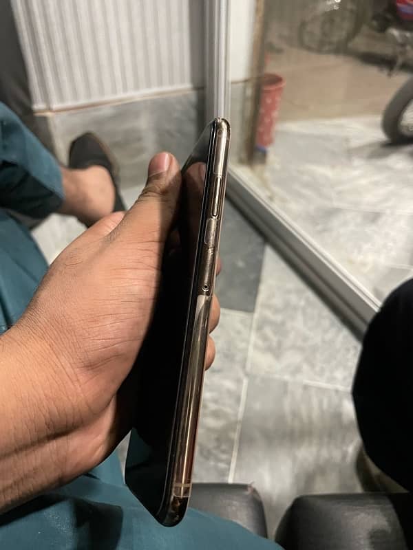 i phone xs max 256 Gb physical Dual PTA 2