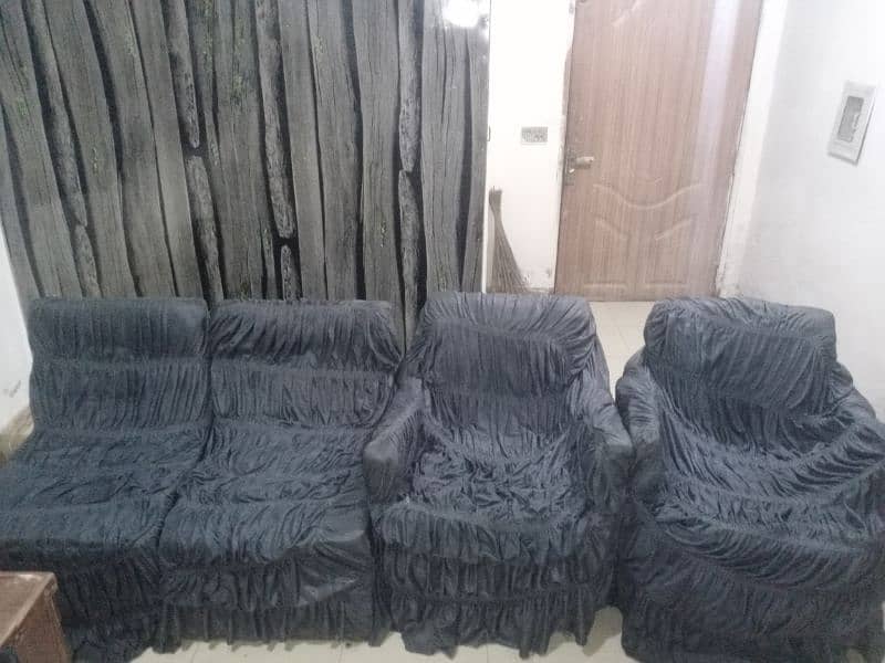 4 office sofa available 0