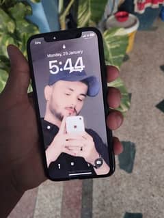 iPhone X 64 Gb Pta approved