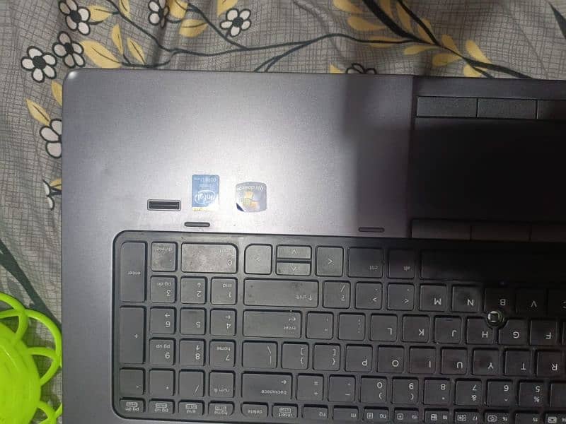 hp zbook work station 5th generation Windows 7 1