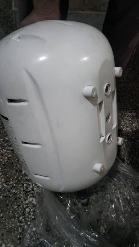 Boss Water Heater slightly used 1