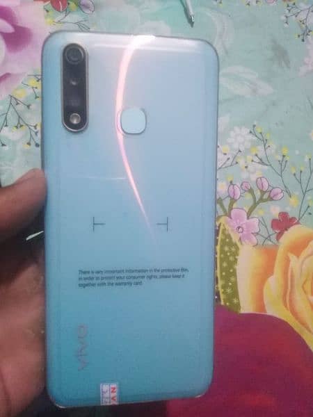 vivo y 19 condition 10/10 koue masla ni ha bas phone ha or kouch ni 2