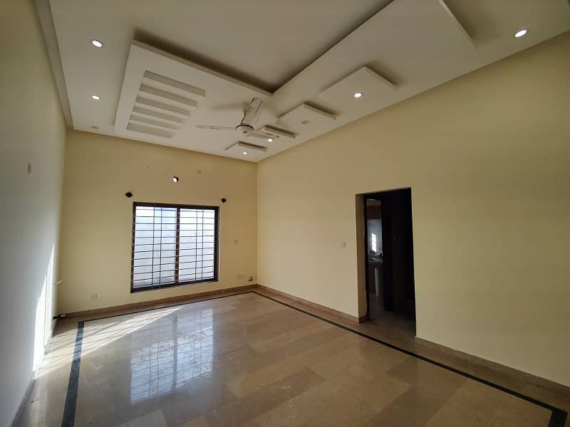 Beautiful Kanal House For Rent 9