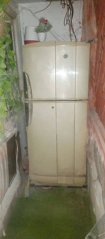 PEL fridge for sale urgent 2