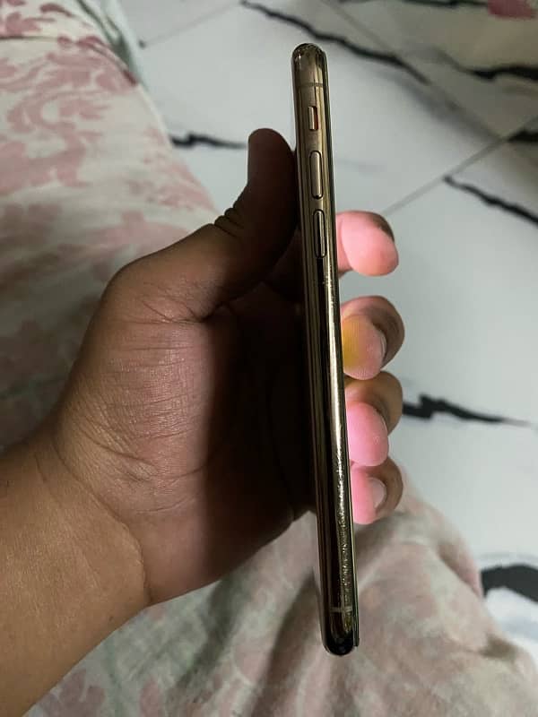 iphone xs NON PTA READY ADD 1