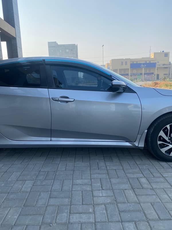 Honda Civic 1.8 Oriel 2017 Full Option UG 19