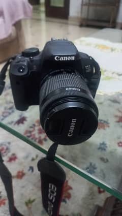 Canon EOS 700D- Good Condition 0