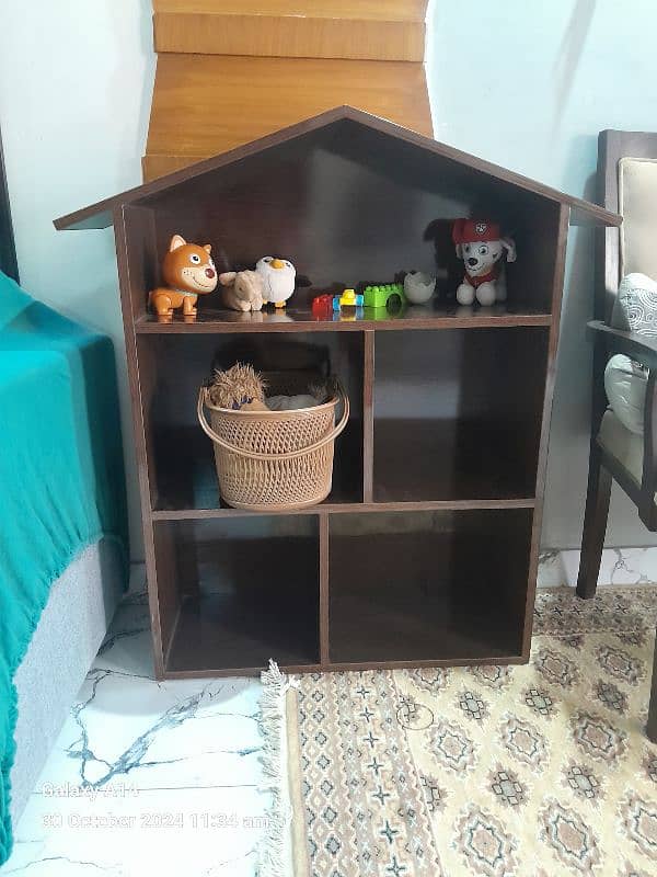 kids Dollhouse/Shelf/Rack 4