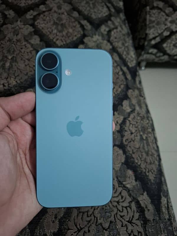 iPhone 16/ non pta / factory/ 128gb / 10/10 condition 0