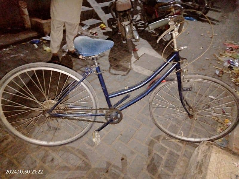 old used bicycles 0