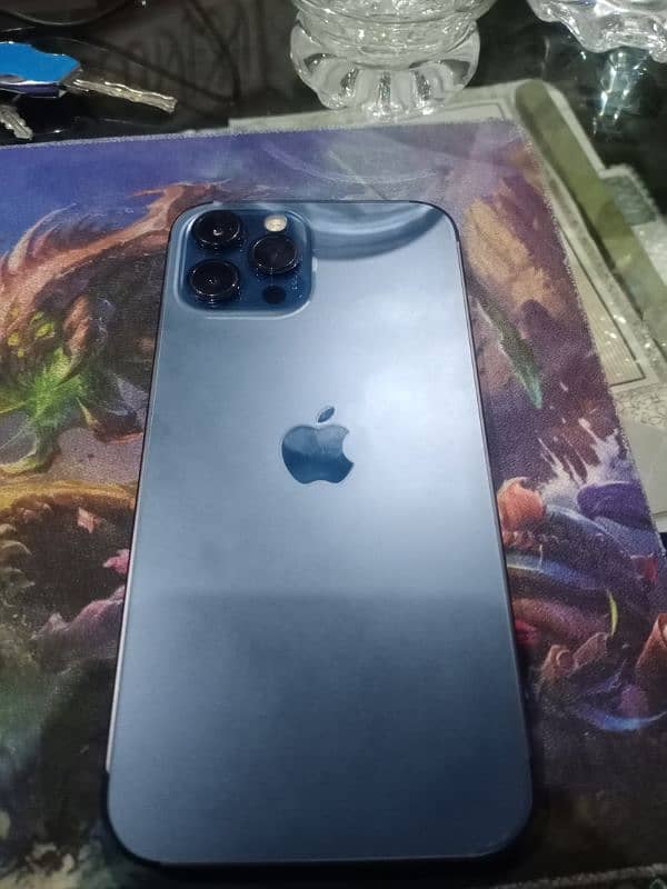 iPhone 12 Pro Max Water Pack, 10/10 condition 1