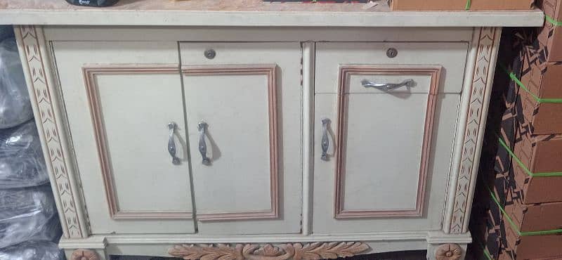 Furniture for sale condition 10 by 09 3