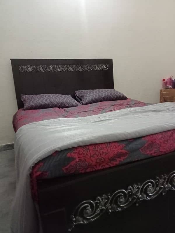 wooden bed for sale urgent 0