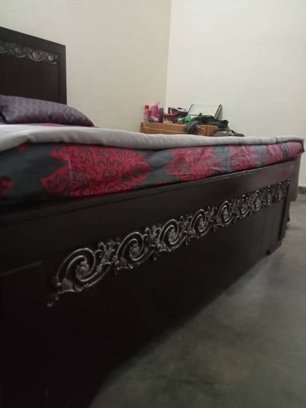 wooden bed for sale urgent 1