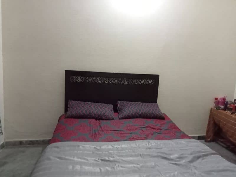 wooden bed for sale urgent 3