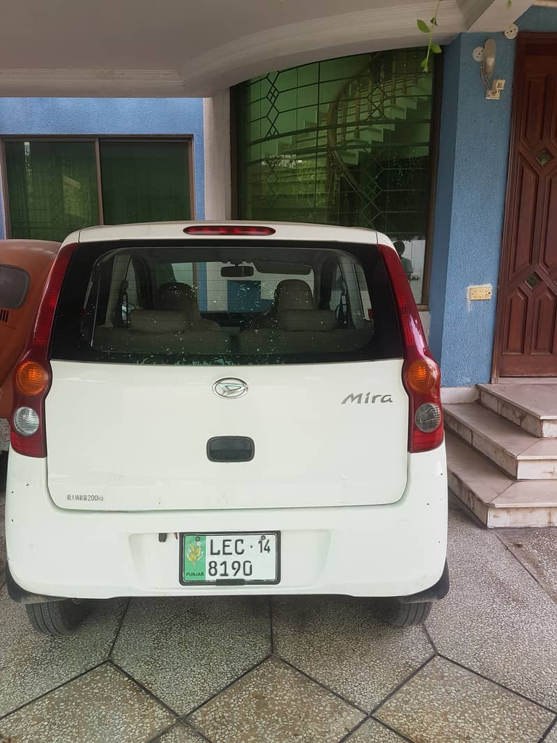 Daihatsu Mira 2011 2