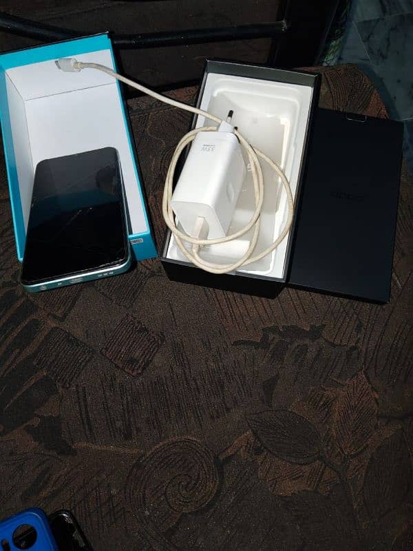 oppo A57 complete box 4/64 sale nd exchange  posible 2