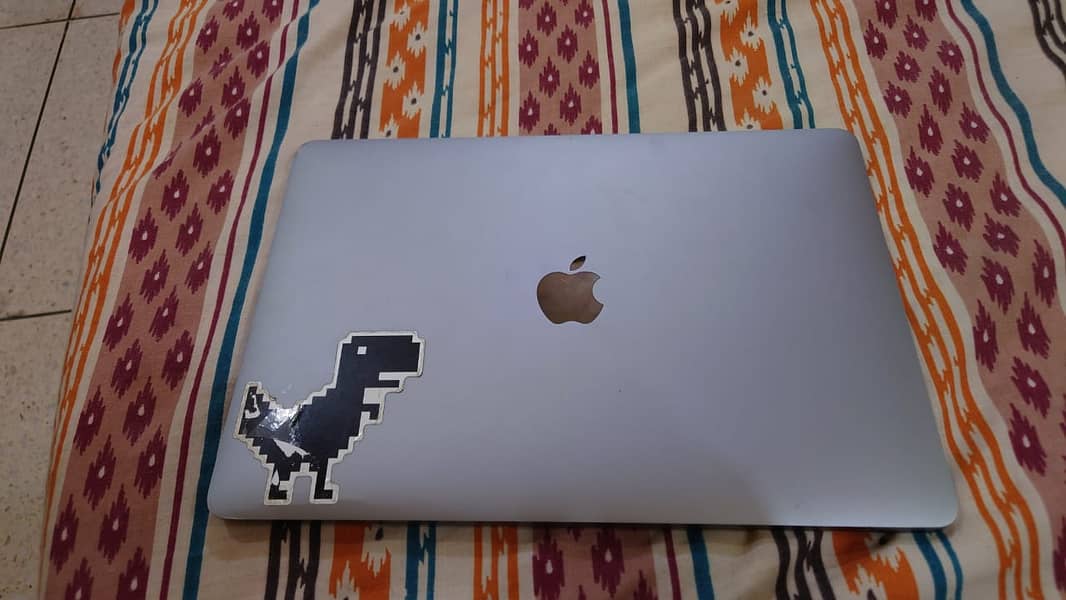 Macbook pro 13 inch 2017 for sale 0