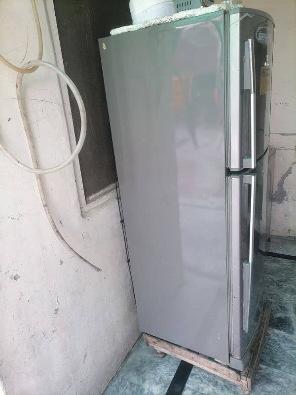 Dallins company freezer in good condition used for 1 or 2 years 5