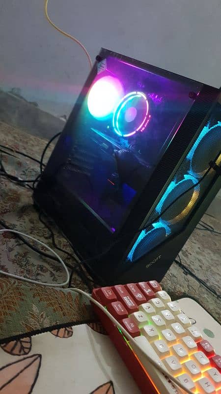 HIGH END GAMING PC - WITH GAMING MONITOR 3