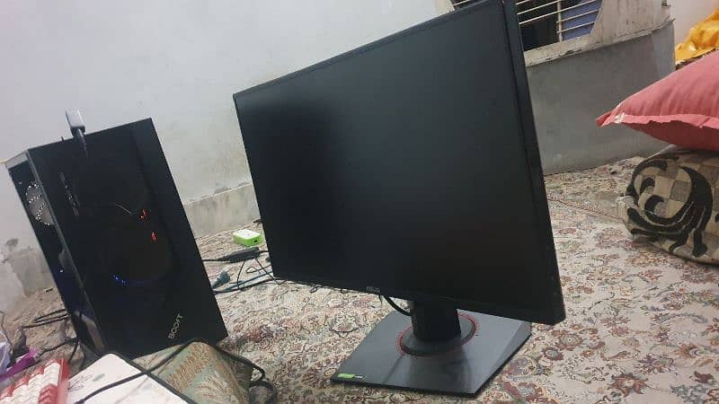 HIGH END GAMING PC - WITH GAMING MONITOR 7