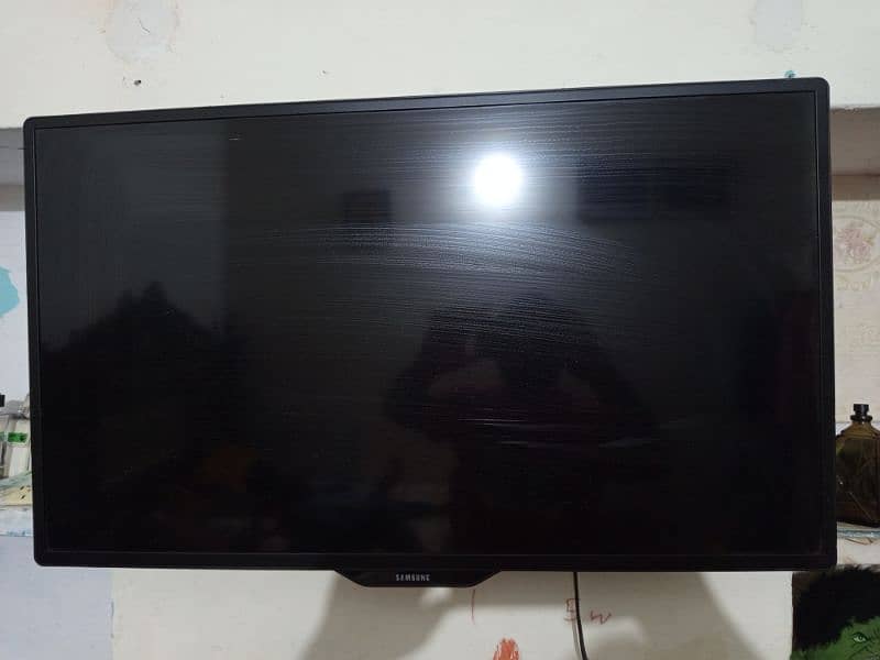 Samsung LED 32 inches 1