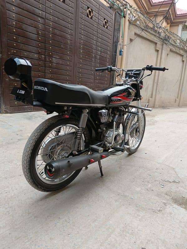 Honda 125 22 model  black 3