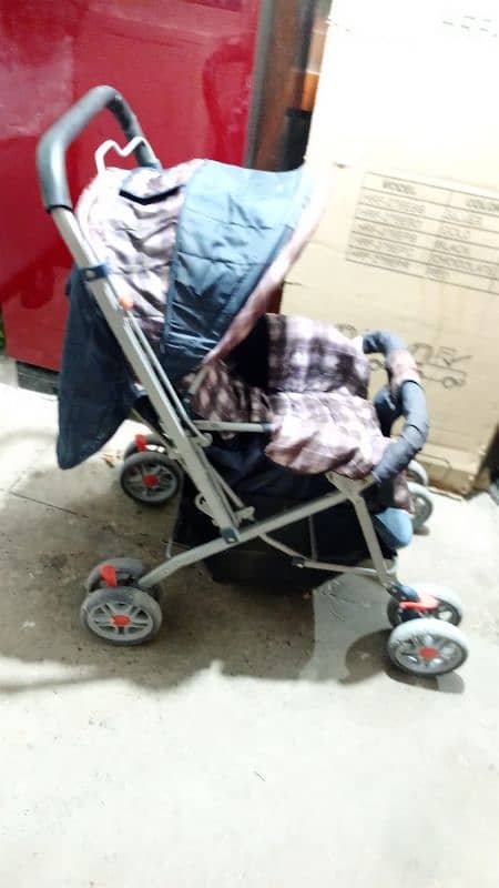 Baby pram/walkers 03328504020 10