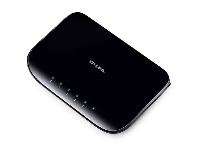 Tplink 5-Port Gigabit Desktop Switch TL-SG1005D 3