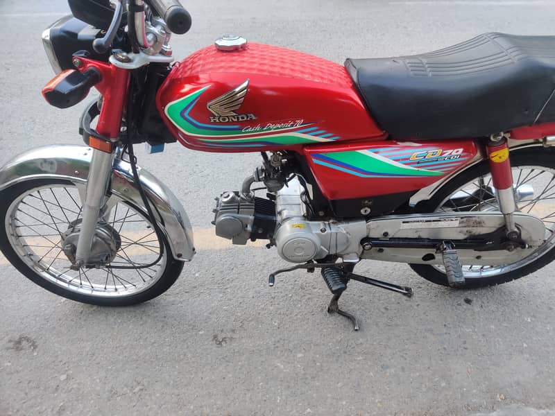 Honda CD 70 2017 for urgent sale 5