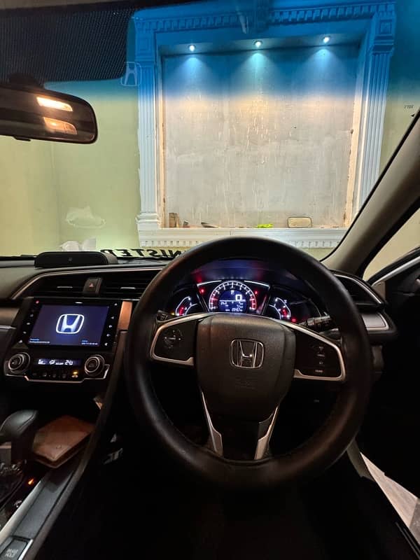 Honda Civic Oriel 2018 3