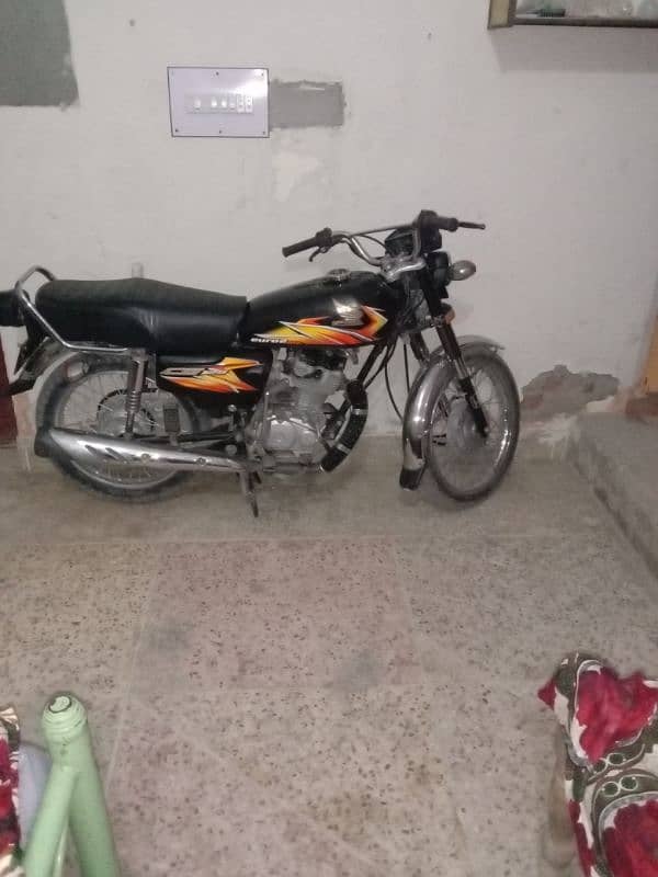 Sale: Honda CG 125 (2021 Model) – Immaculate Condition! 3