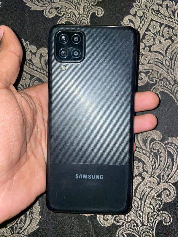 Samsung A12 0