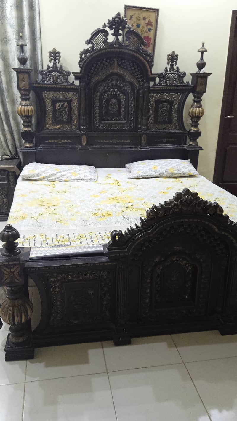 chanyoti pure wooden bed set 0