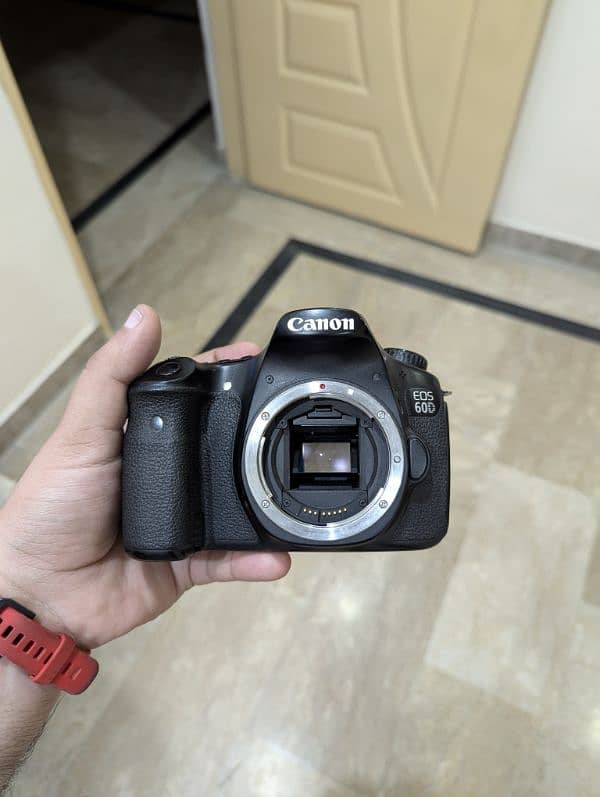 Canon 60D (Only Body) 2